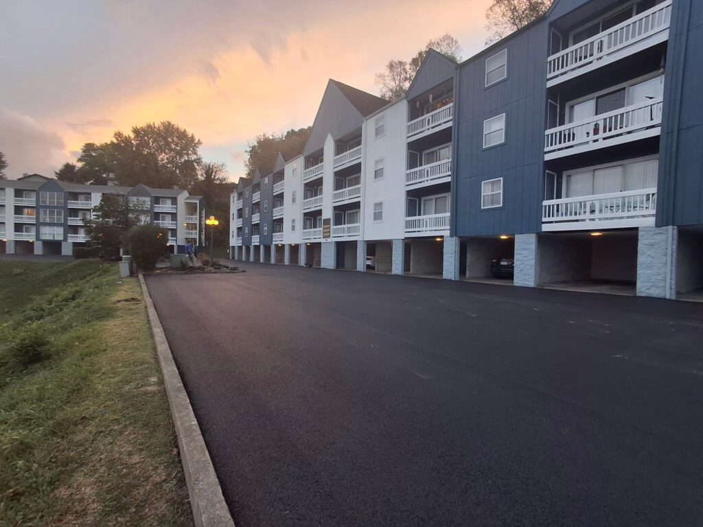 Asphalt Sealcoating Renewal - Reviving Your Bridgeport Pavement